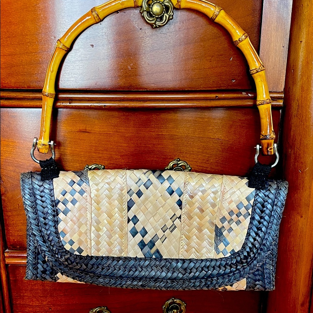 Ladies Straw Handbag with Bamboo Handle